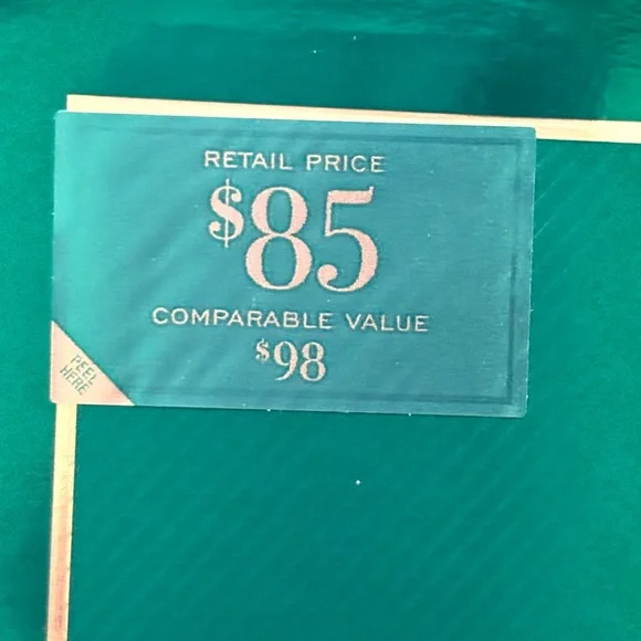 VICTORIA'S SECRET Daring Fragrance 3-Piece Gift Set - Picture 10 of 14